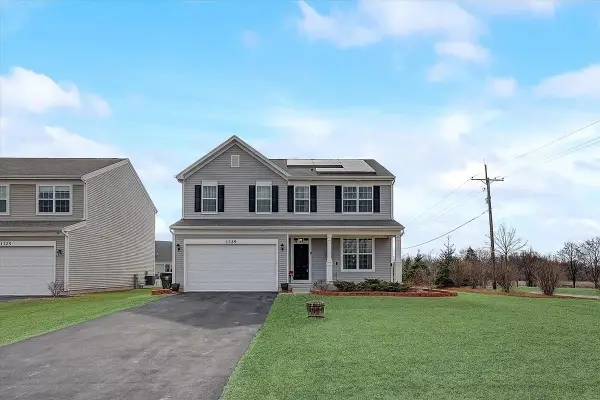 1329 Mcintosh Drive, Mundelein, IL 60060