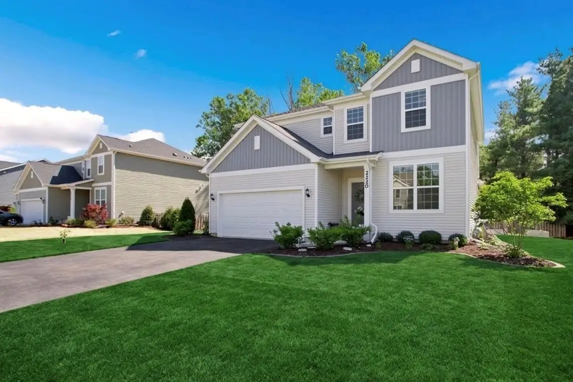 2220 Walnut Glen Boulevard, Island Lake, IL 60042 - #1