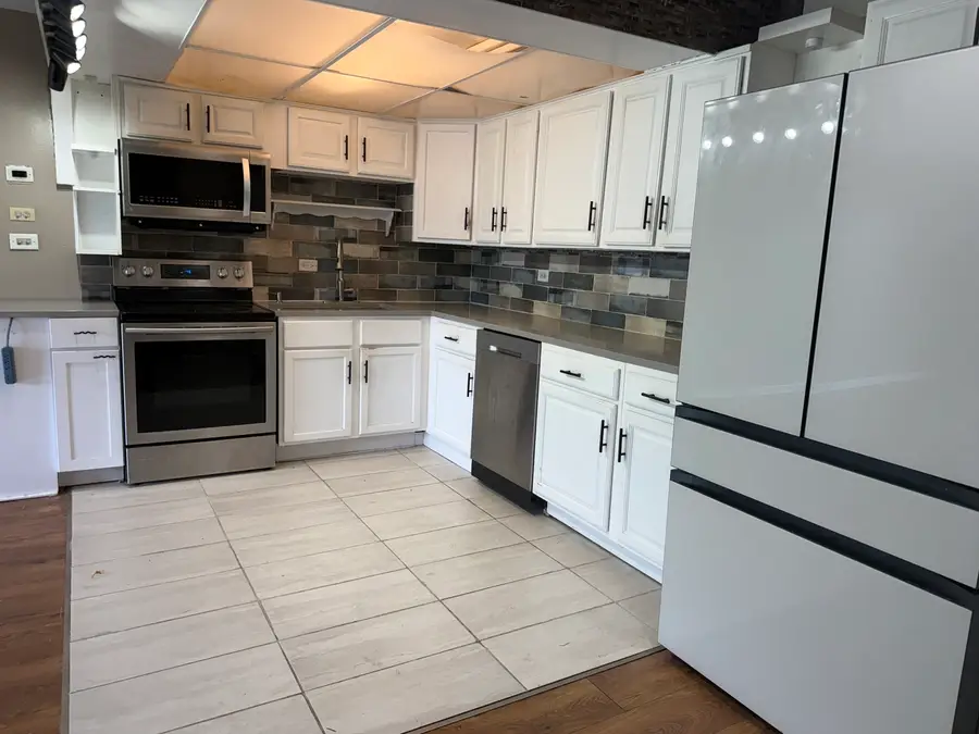 6700 S Brainard Avenue #411, Countryside, IL 60525 - #3