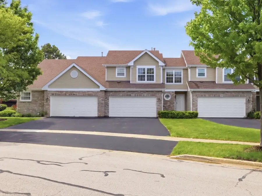 962 Willow Street, Itasca, IL 60143 - #2