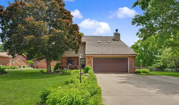 1 James Court, Sidney, IL 61877