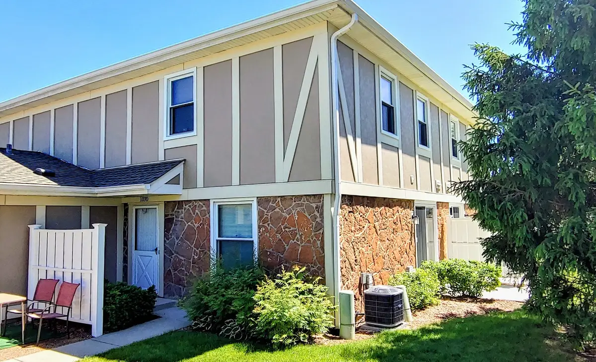 1070 Glouchester Harbor #1070, Schaumburg, IL 60193 - #1