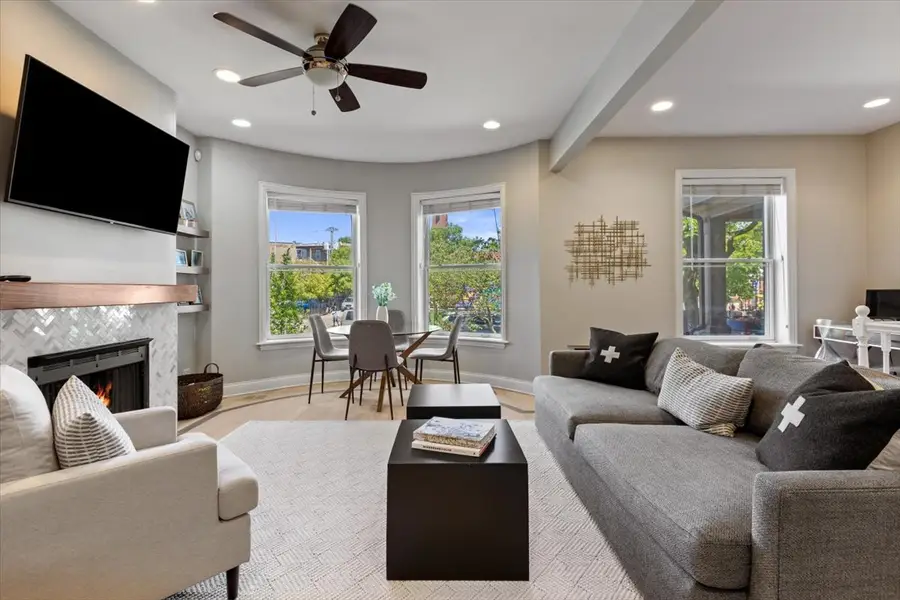 4434 N Dover Street #1, Chicago, IL 60640 - #2