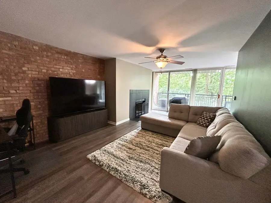 6010 Oakwood Drive #3J, Lisle, IL 60532 - #2