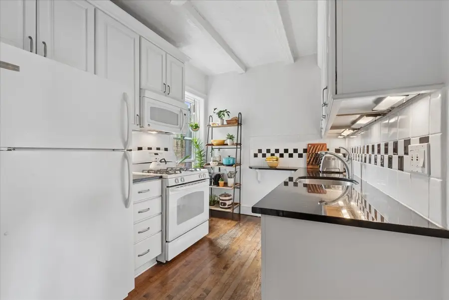 530 Sheridan Road #3B, Evanston, IL 60202 - #2