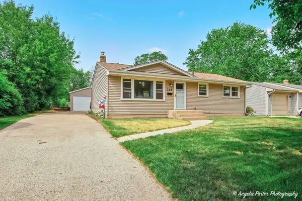 348 W. Oriole Trail, Cary, IL 60013