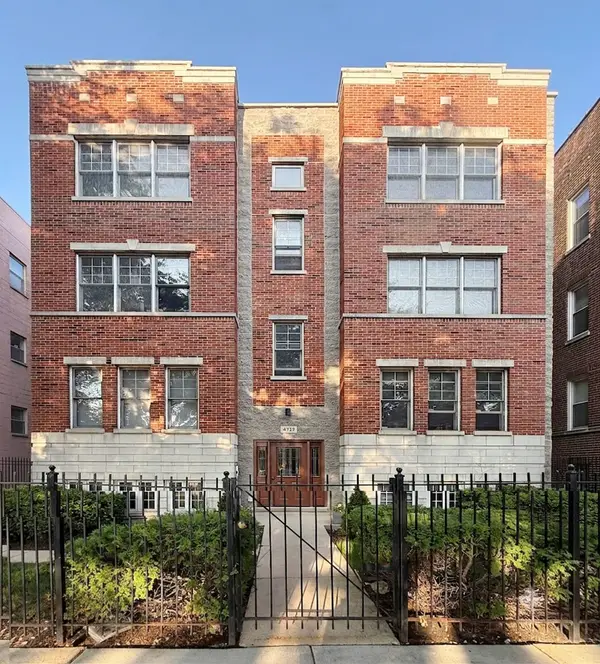4315 N Richmond Street #2N, Chicago, IL 60618