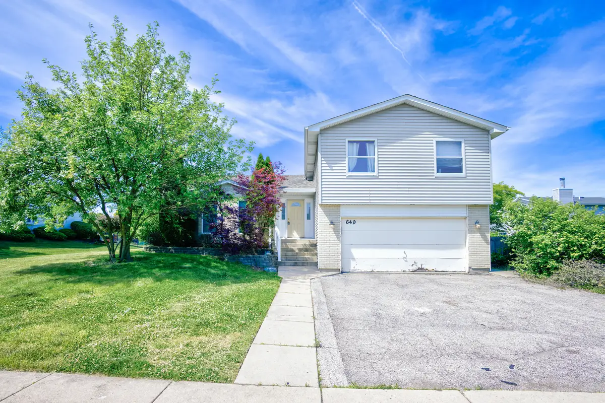 649 Hiawatha Drive, Carol Stream, IL 60188 - #1