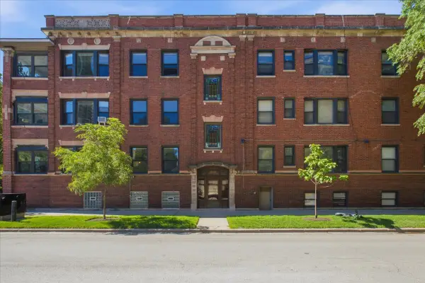 1023 W Thorndale Avenue #1, Chicago, IL 60660