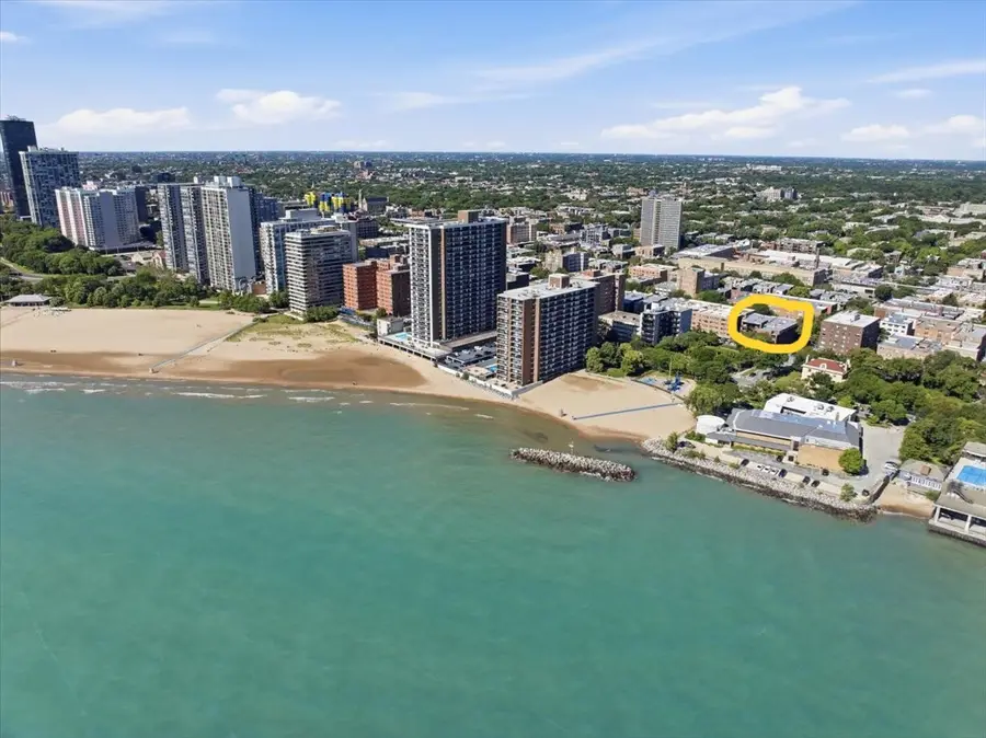 1023 W Thorndale Avenue #1, Chicago, IL 60660 - #3
