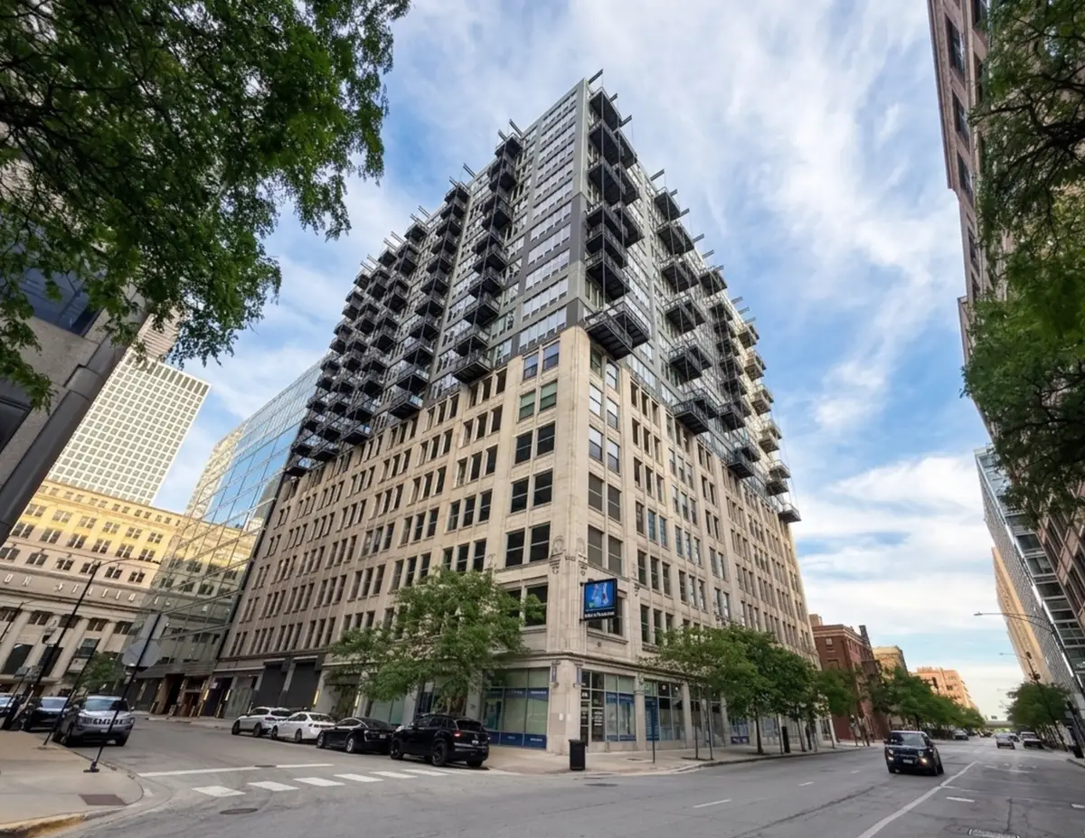 565 W Quincy Street #802, Chicago, IL 60661 - #1