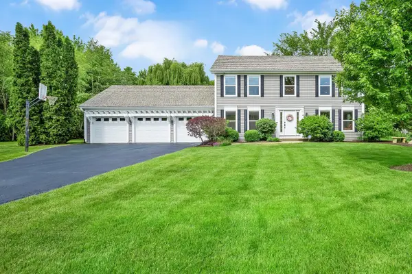 1681 Wilton Court, Libertyville, IL 60048