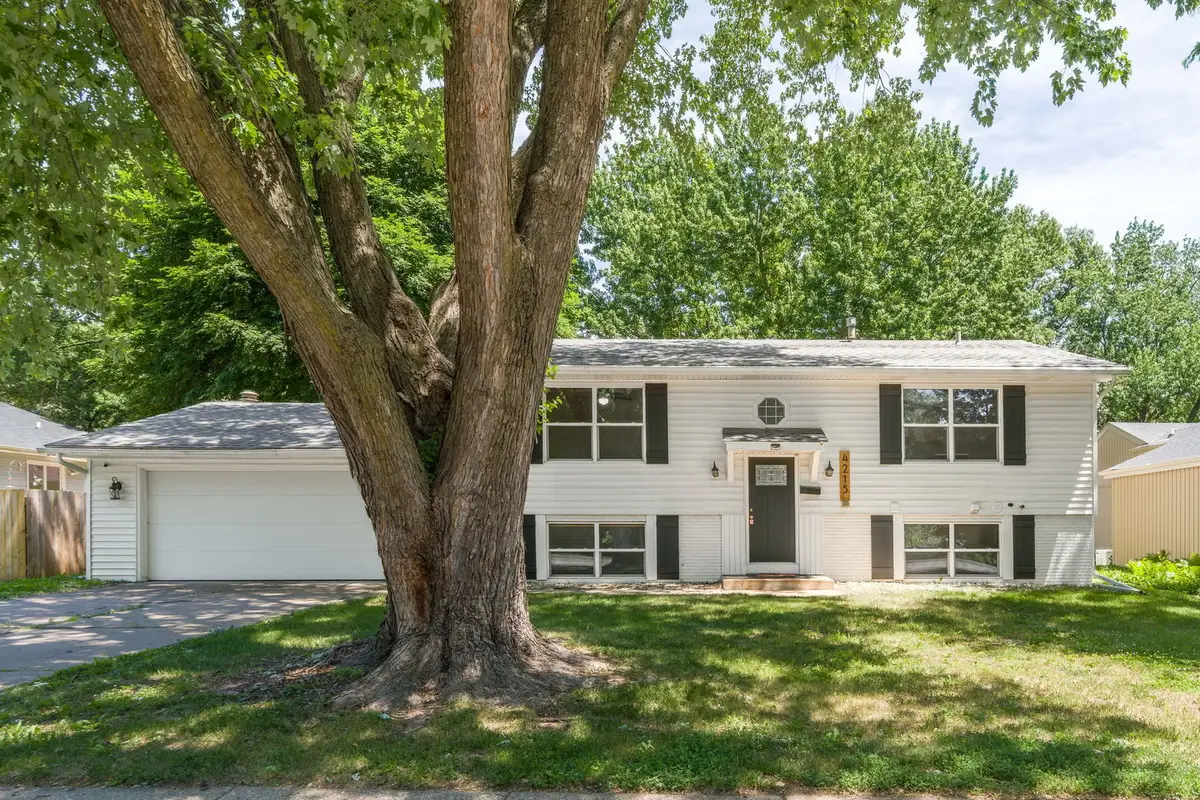 4215 Marquette Street, Davenport, IA 52806 - #1