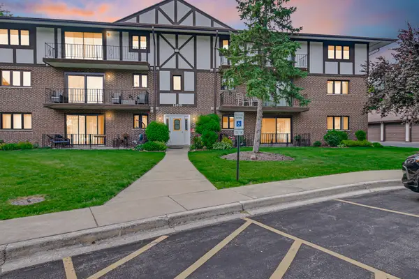 11015 S Theresa Circle #3C, Palos Hills, IL 60465