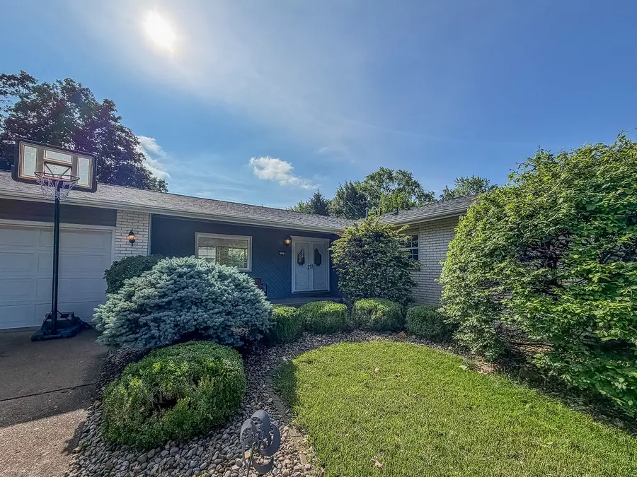 2112 Plymouth Drive, Champaign, IL 61821 - #2