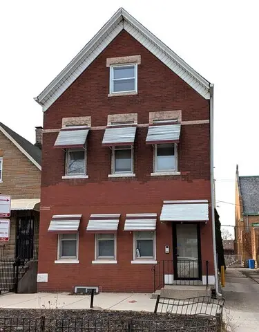 3610 S Seeley Avenue, Chicago, IL 60609