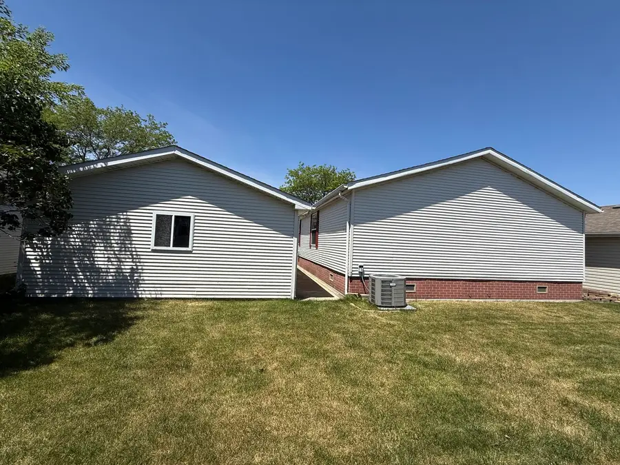 923 Apple Lane, Manteno, IL 60950 - #3