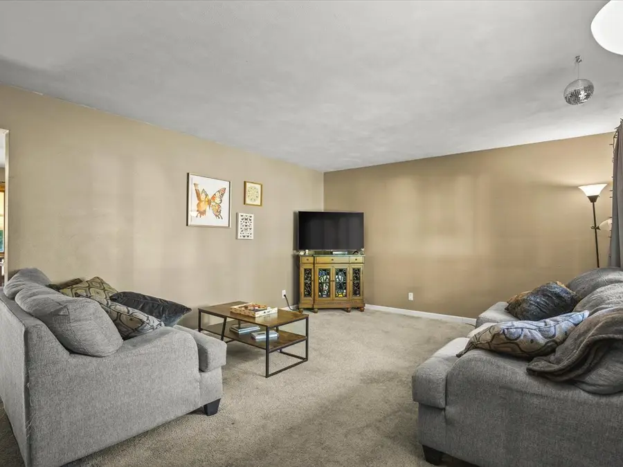 131 Dawn Avenue, Rockford, IL 61107 - #2