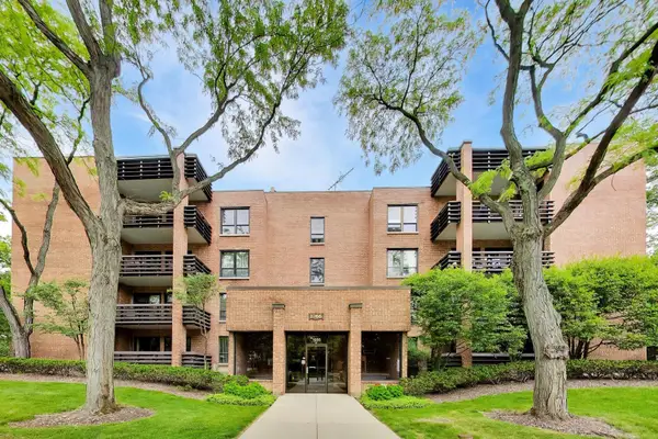 1066 Shermer Road #20, Northbrook, IL 60062