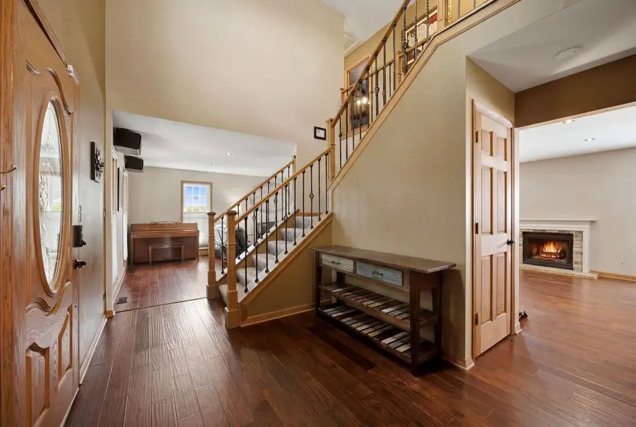 702 Hickory Lane, Carol Stream, IL 60188 - #3