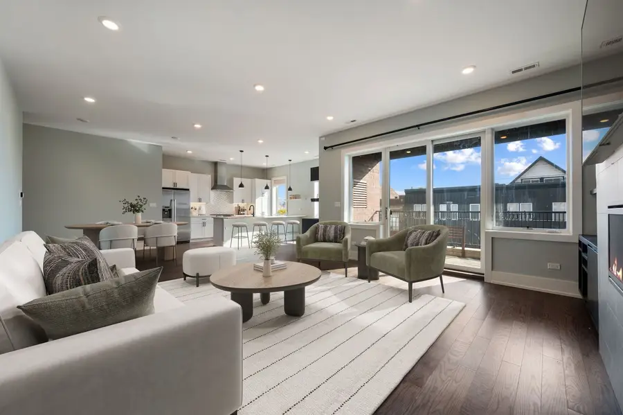 3016 W Belmont Avenue #2W, Chicago, IL 60618 - #3
