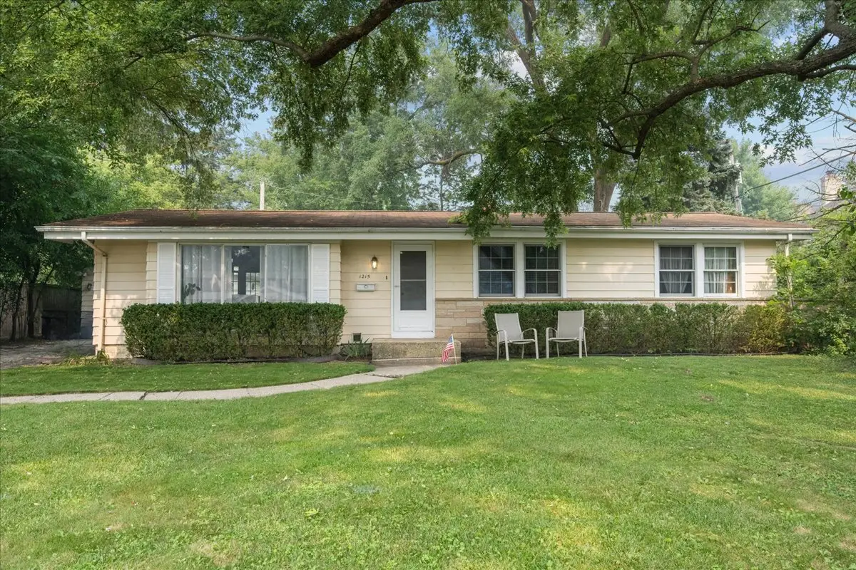 1215 Parkside Lane, Deerfield, IL 60015 - #1