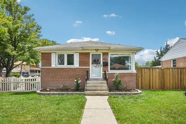 9329 Lincoln Avenue, Brookfield, IL 60513