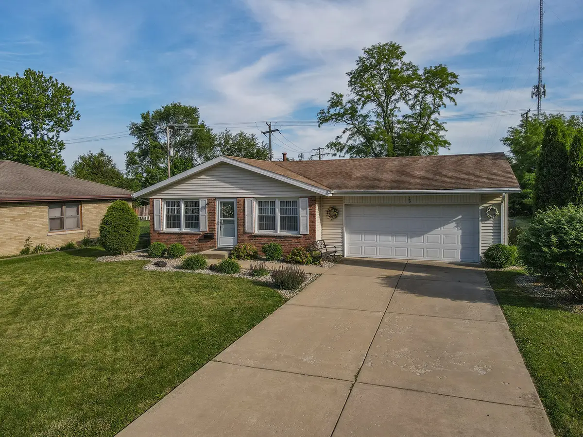 740 Burns Court, Bourbonnais, IL 60914 - #1