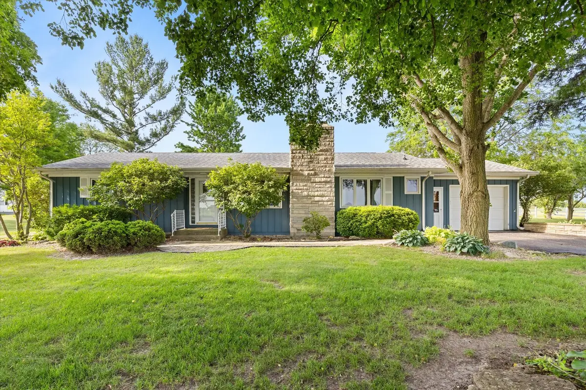 492 N 23rd Road, Oglesby, IL 61348 - #1