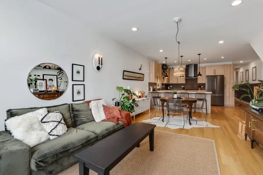 1810 S Racine Avenue #1, Chicago, IL 60608 - #2