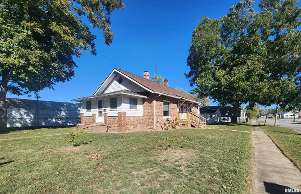 202 N Victor Street, Christopher, IL 62822