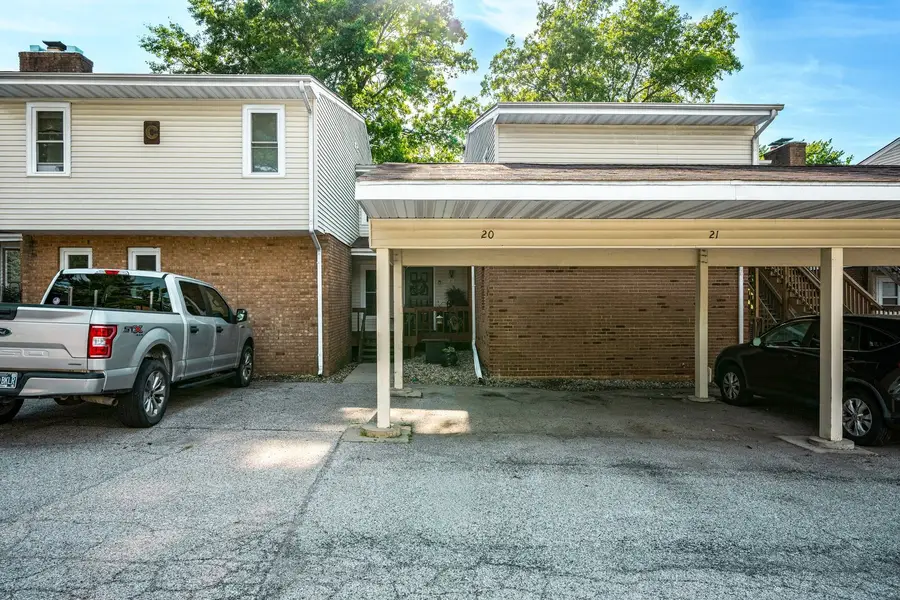 903 N Linden Street #21, Normal, IL 61761 - #2
