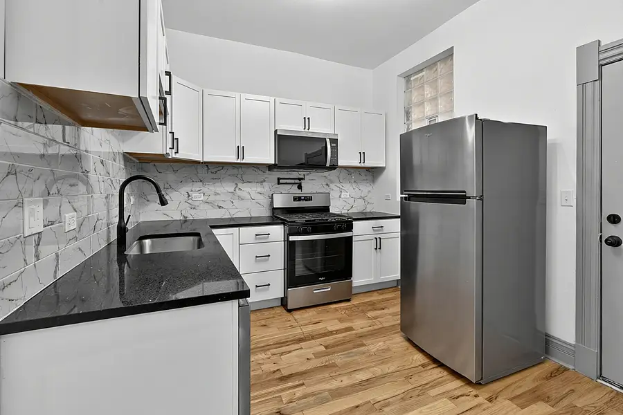 6602 S Marquette Avenue, Chicago, IL 60637 - #2