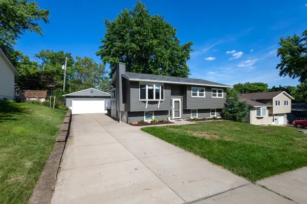 4718 N Ripley Street, Davenport, IA 52806