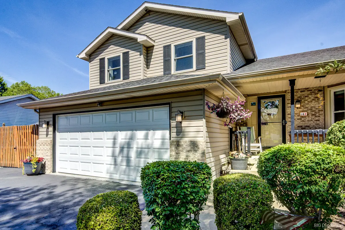 1915 Winger Drive, Plainfield, IL 60586 - #1
