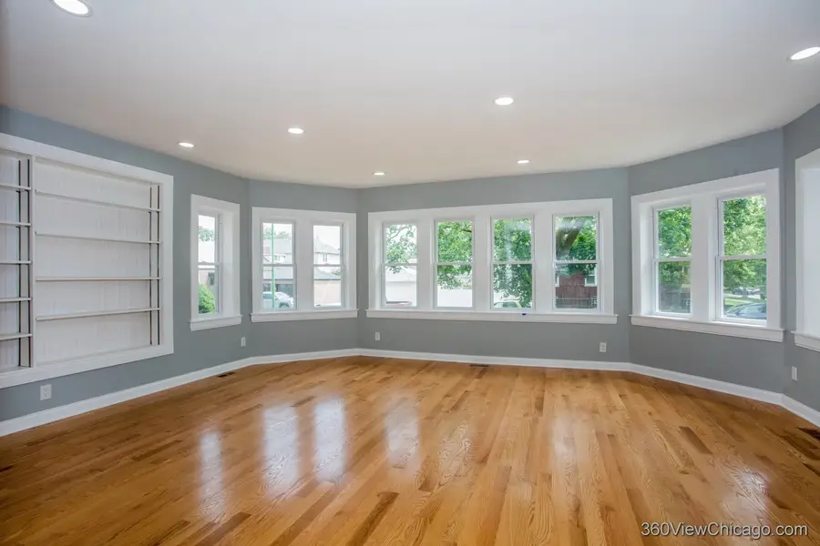 4540 N Menard Avenue, Chicago, IL 60630 - #3