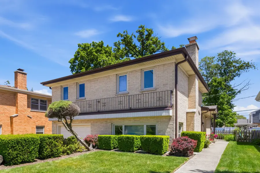 9523 Laramie Avenue, Skokie, IL 60077 - #2
