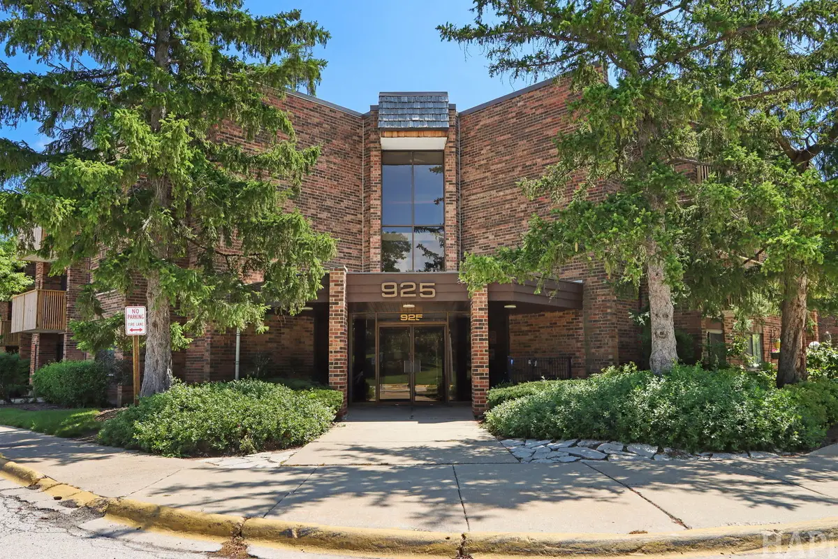 925 Springhill Drive #202, Northbrook, IL 60062 - #1