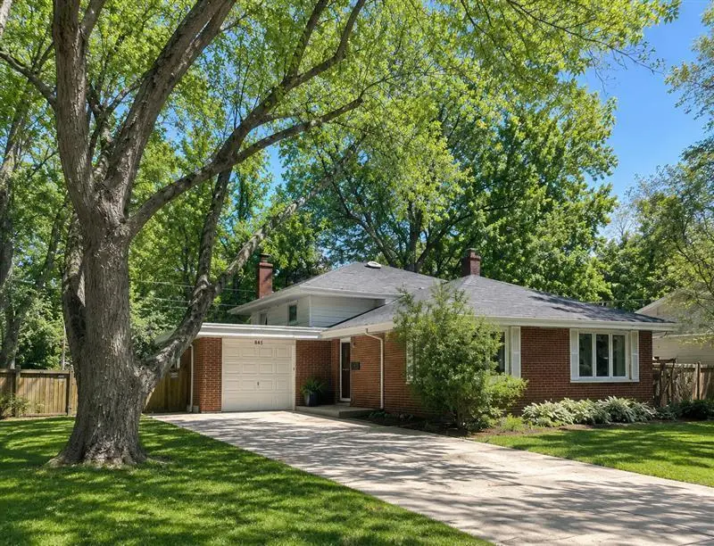 661 N Wren Avenue, Palatine, IL 60067 - #2
