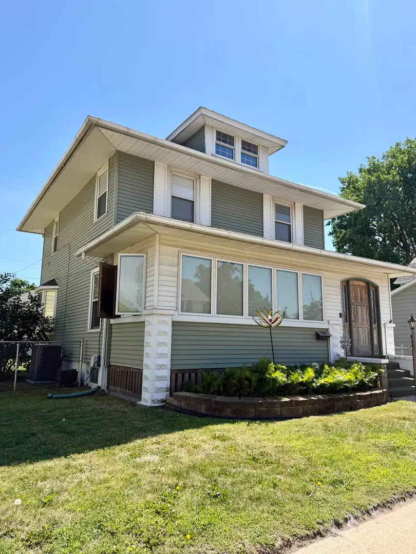 704 14th Avenue, Fulton, IL 61252 - #1