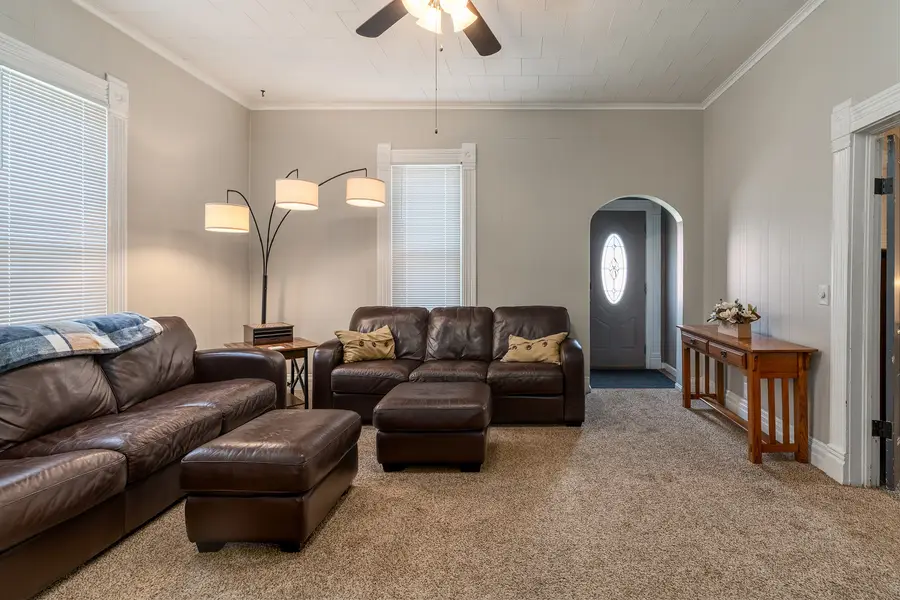 317 E Poplar Street, Du Quoin No 2, IL 62832 - #3