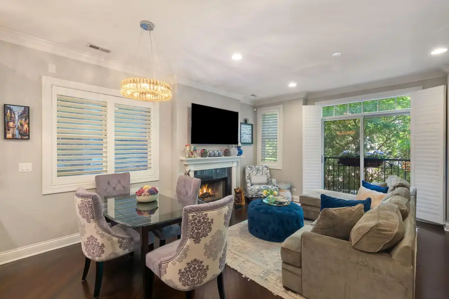 3238 N Kenmore Avenue #2, Chicago, IL 60657 - #2