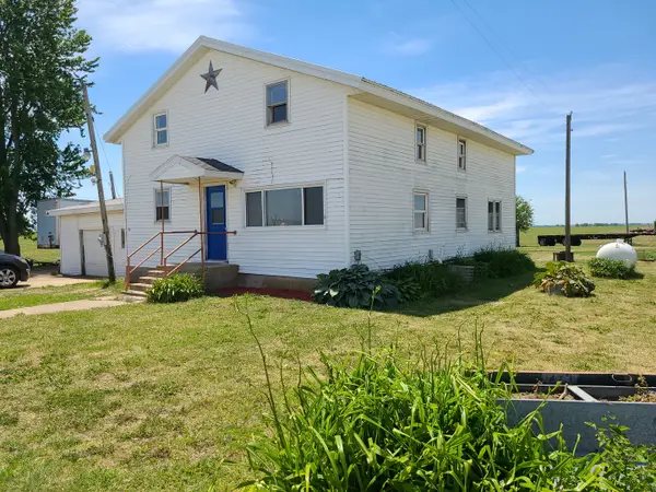 7006 S Unity Road, Polo, IL 61064