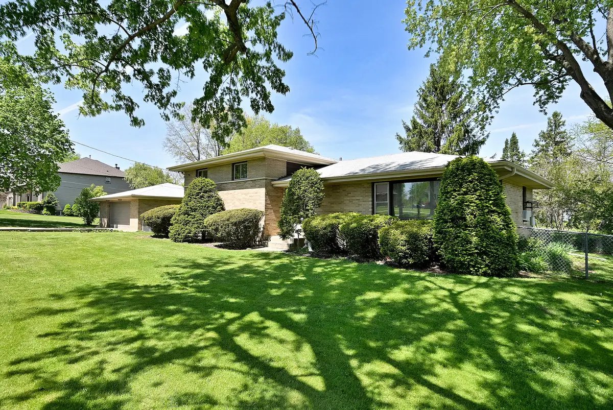 1030 W Kenilworth Avenue, Palatine, IL 60067 - #1