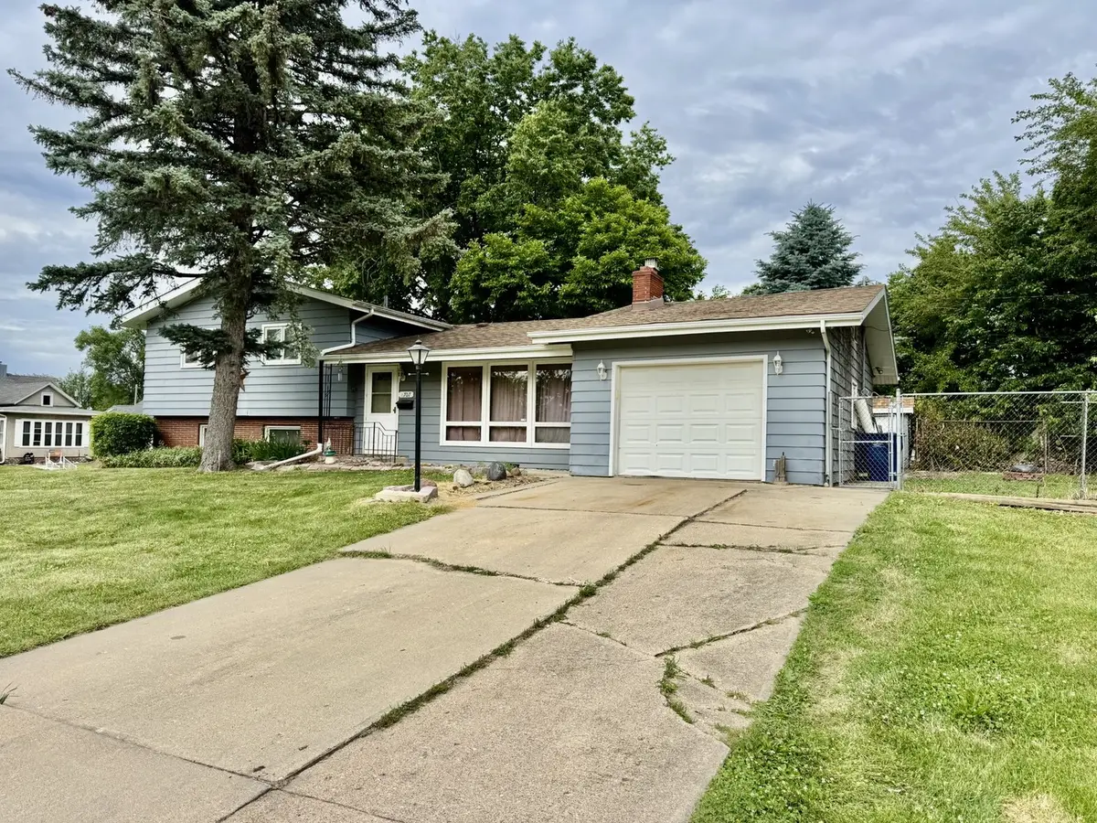 707 Bucklin Street, Lasalle, IL 61301 - #1