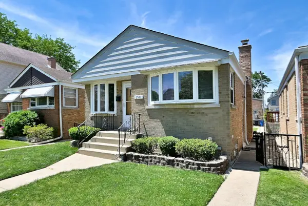 7510 N Oketo Avenue, Chicago, IL 60631