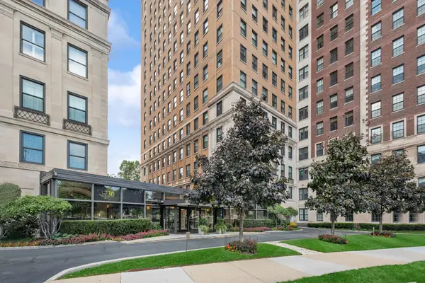 3740 N Lake Shore Drive #5A, Chicago, IL 60613