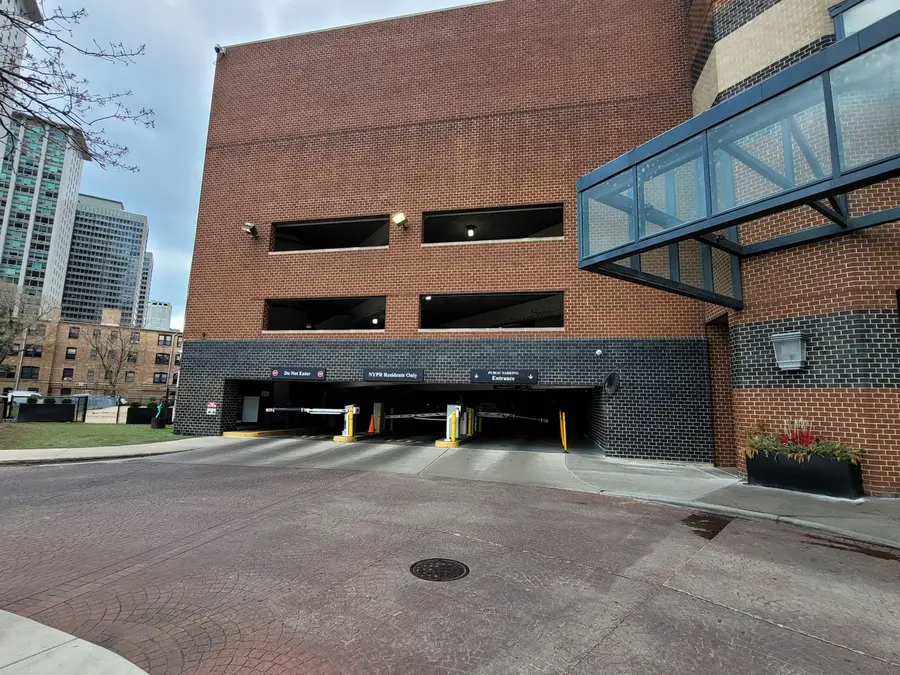 3660 N Lake Shore Drive #4713, Chicago, IL 60613 - #2