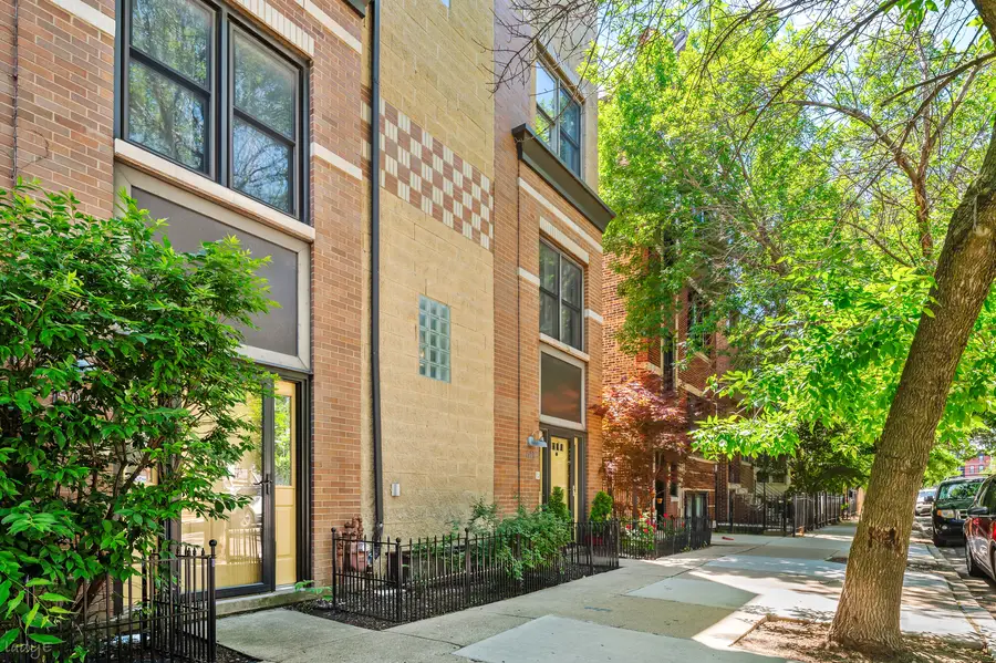 1507 W Chestnut Street, Chicago, IL 60642 - #2