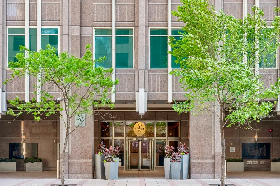 33 W Ontario Street #48A, Chicago, IL 60654 - #3